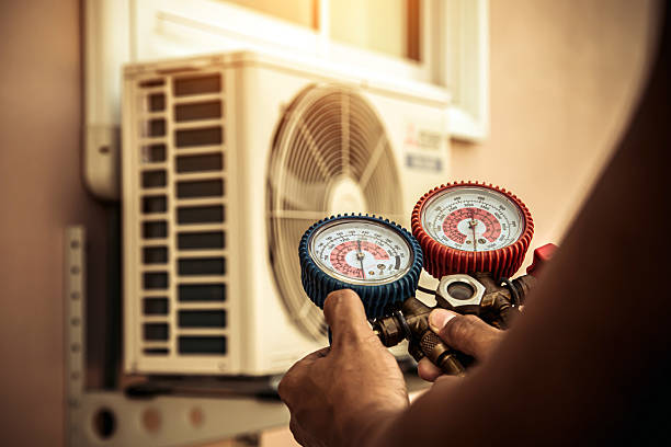 Professional Hvac technician working in Three Rivers, MI